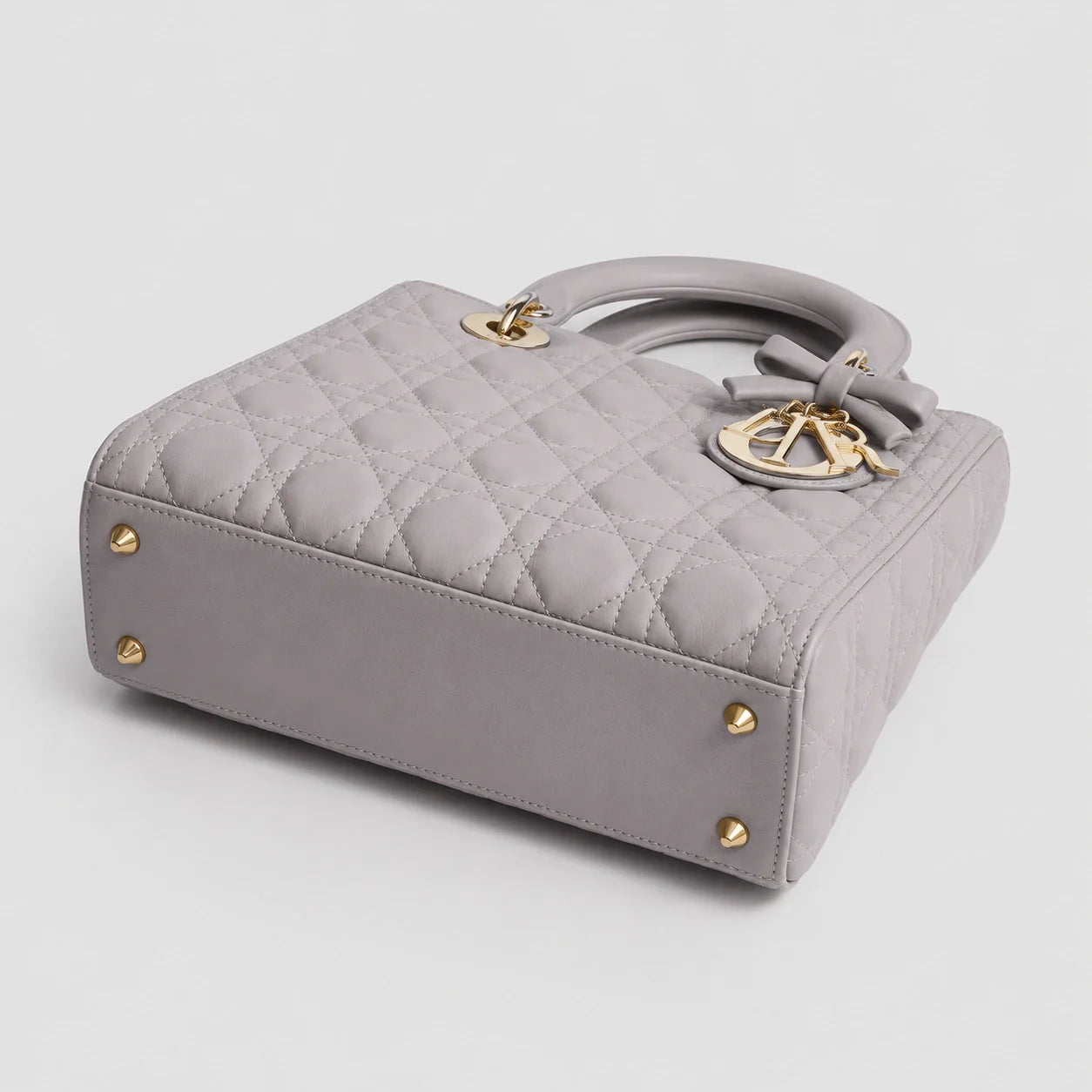 Lady Dior Cannage Lammleder Trianon Grau — Beschläge Detailansicht | Luren Authentisch